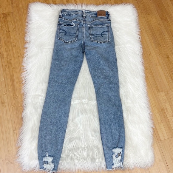 ✨SOLD✨American Eagle Next Level Hi Rise Jegging Distressed - Picture 2 of 8